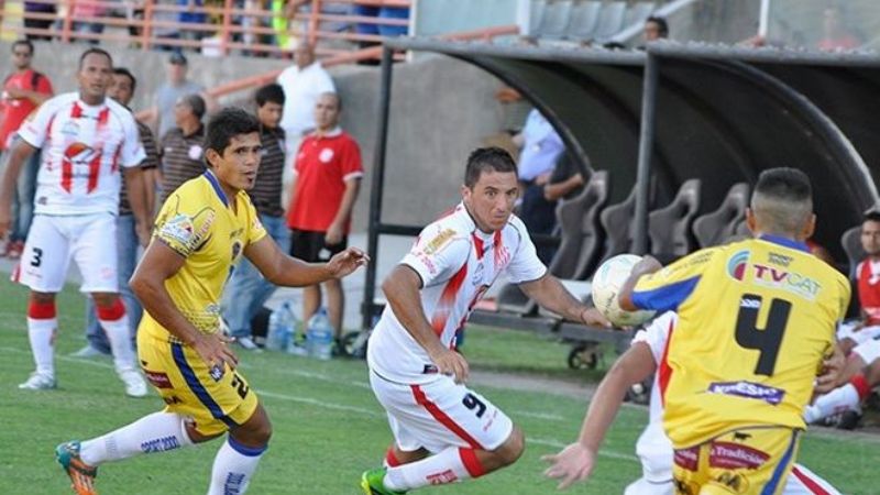 Villa Cubas ante Mitre y “Poli” con Peñarol, el domingo a las 16