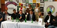 PRESENTCAIÓN de la carrera, ayer en una conferencia de prensa.