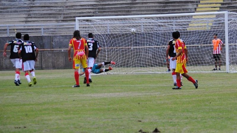 “Domingo negro” en el Federal “B”: Ni Villa Cubas, ni Policial