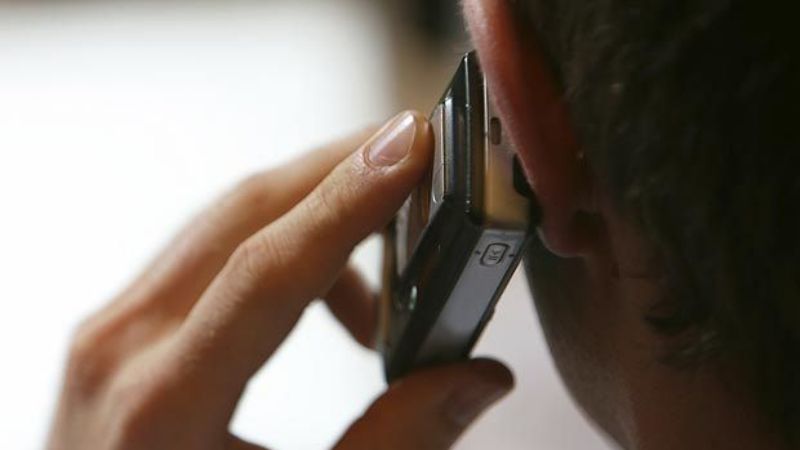 Le hicieron el “cuento del tío” por teléfono