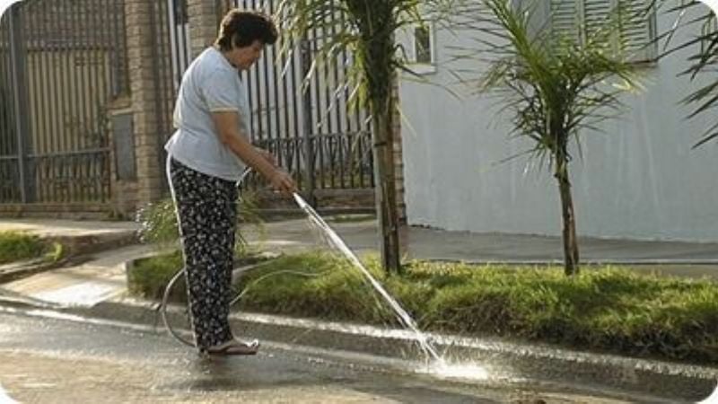 Se aplican sanciones por derroche de agua