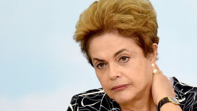 Dilma pidió "cautela" ante suspensión del juicio político
