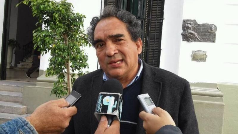 Santillán renunciará a la Intendencia de Londres