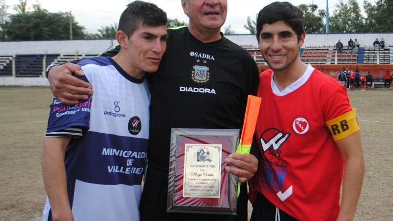 El “Hugi” Salas se retiró del arbitraje oficial en Las Chacras