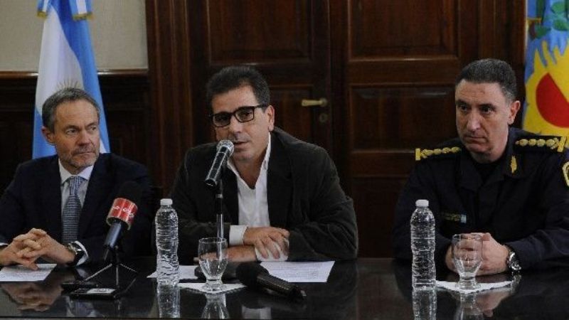 Ritondo: "López quiso coimear a la policía"
