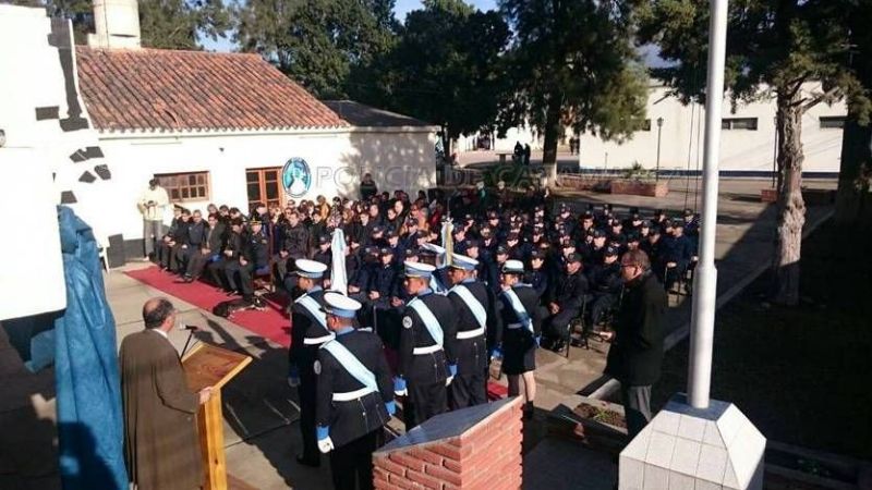 Entregaron títulos de Técnico Superior en Seguridad Pública