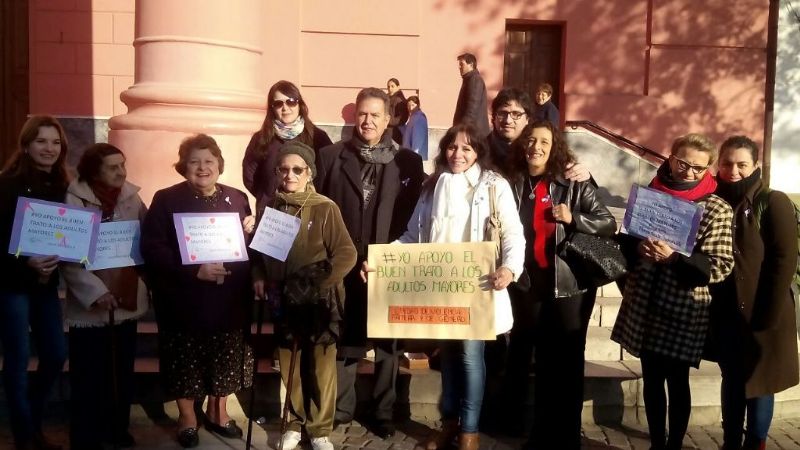 Caminata por el Buen Trato del Adulto Mayor