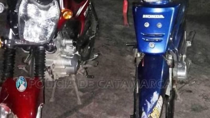 Los atraparon mientras sustraían una motocicleta