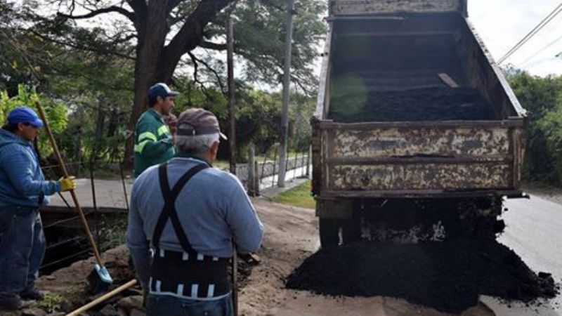 Trabajos de bacheo en FME