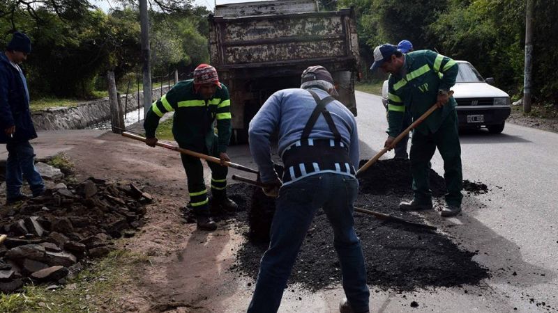 Trabajos de bacheo en FME