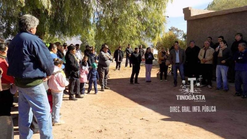 Nóblega y su gabinete recorrieron la localidad de Anillaco