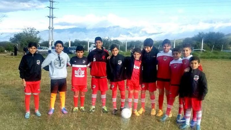 Intercambio deportivo de La Banda de River con Colegio Enrique Hood