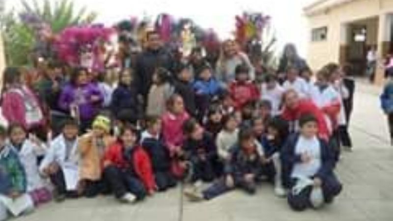 Visita escolar en Mutquín