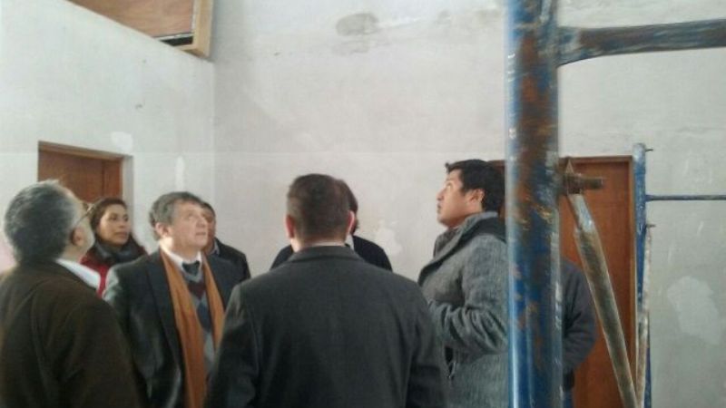 Recorrida de obras en el Mini Hospital de Villa Vil