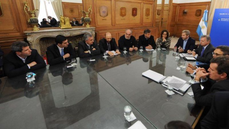 Lucía se reunió con Aranguren y Frigerio para reveer el tarifazo del gas