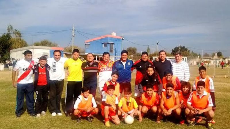 La Escuela de Fútbol La Banda de River festejó el Día del Padre