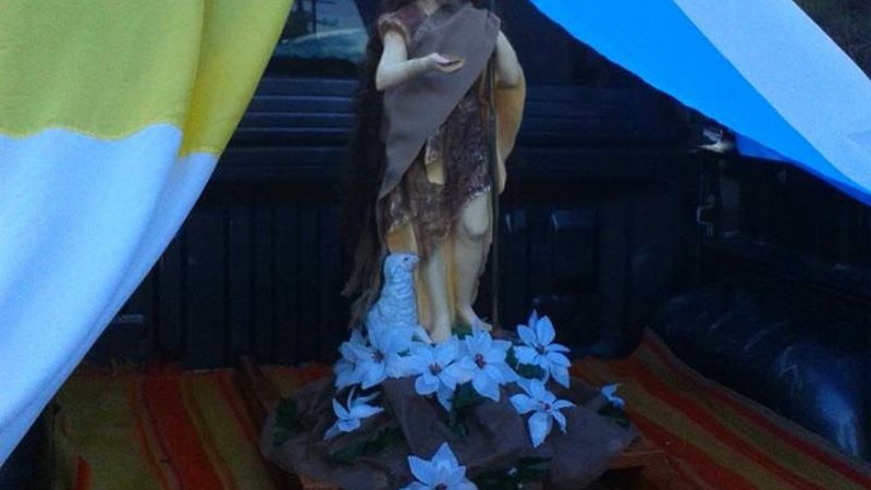 Caravana Eucarística dentro las fiestas patronales de San Juan en Londres