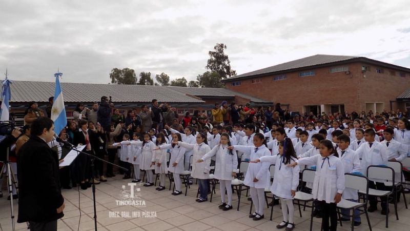 Promesa a la Bandera en Tinogasta