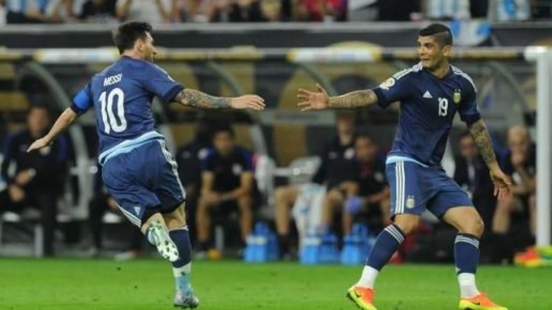 Argentina goleó 4-0 a Estados Unidos y se metió juega la final