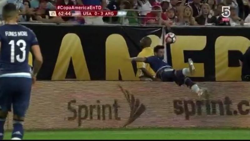 Lavezzi se fracturó y se pierde la final; Fernández está en duda