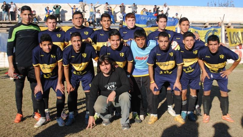 Agónicamente Social Rojas venció a Chacarita y será el rival de Obreros