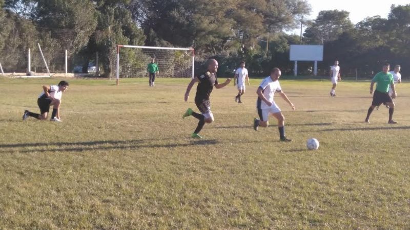 Los “Cuervos Históricos” no dejaron dudas ante los “Z”: 4 a 2