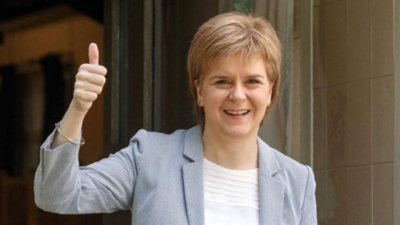 Escocia quiere seguir en la UE y reclama su independencia