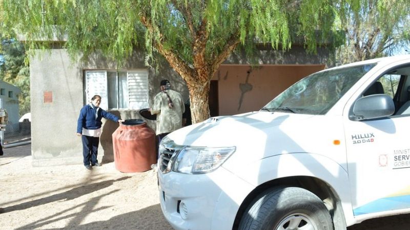Entregaron tanques de reserva de agua en Cerro Negro