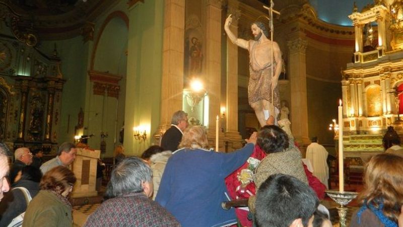 Pese al frío y la lluvia, los capitalinos  celebraron a su Patrono