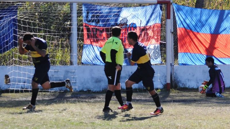 Vélez “salvó la ropa” de los capitalinos en el torneo “Integración”