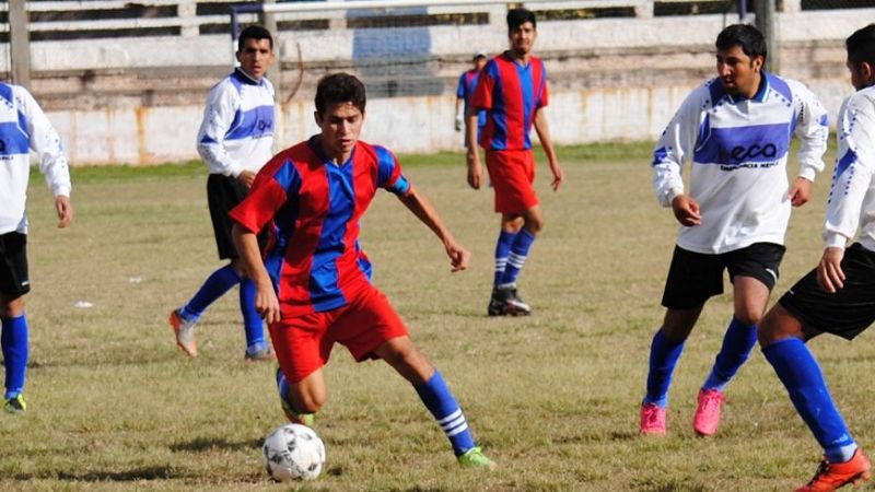 “Lujo” del Integración: vuelve “el Colorado” Luján para jugar con su hijo