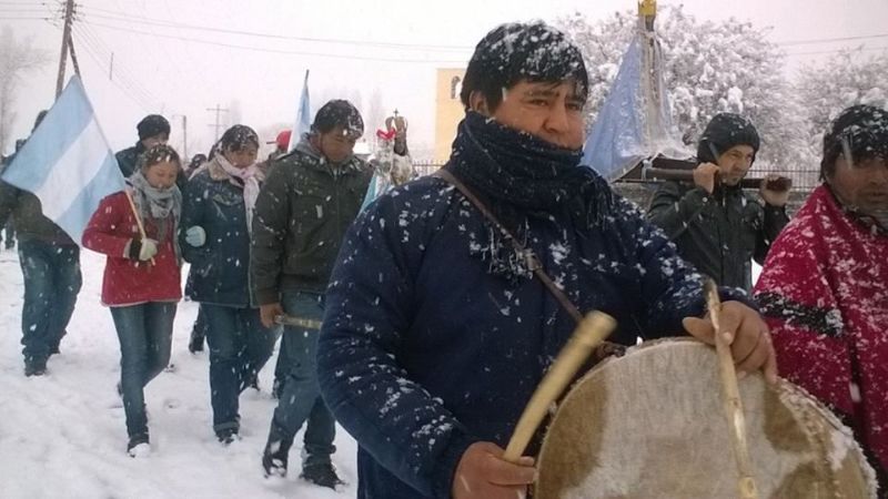 Peregrinaron en la nieve con la imagen del Virgen del Valle