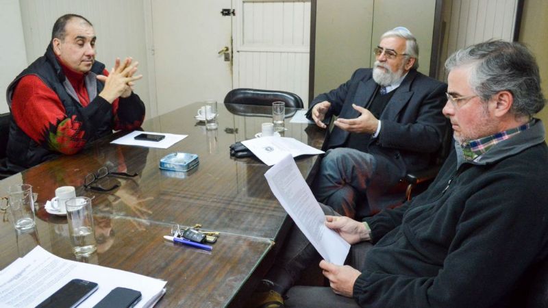 La Comisión de Salud continúa analizando el proyecto por el cobro de plus