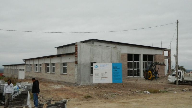 Importante avance para las escuelas de Riberas del Valle y Valle Chico