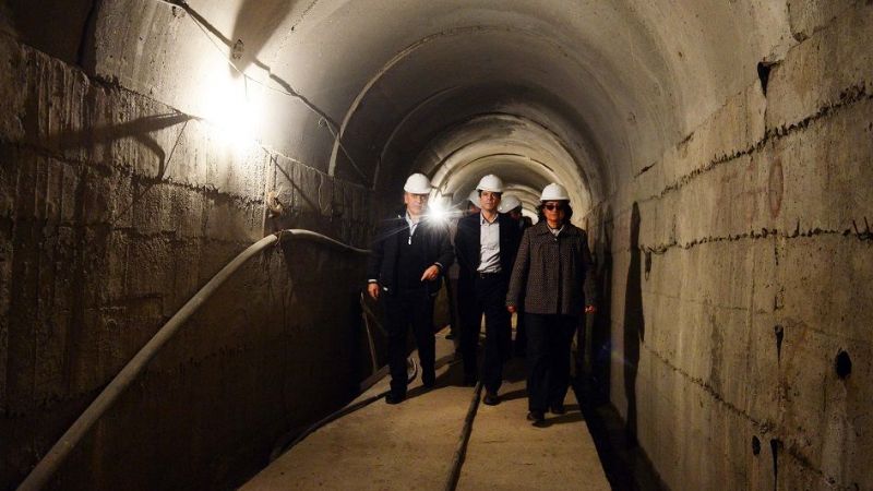 La Gobernadora visitó los diques de Las Tunas y El Bolsón