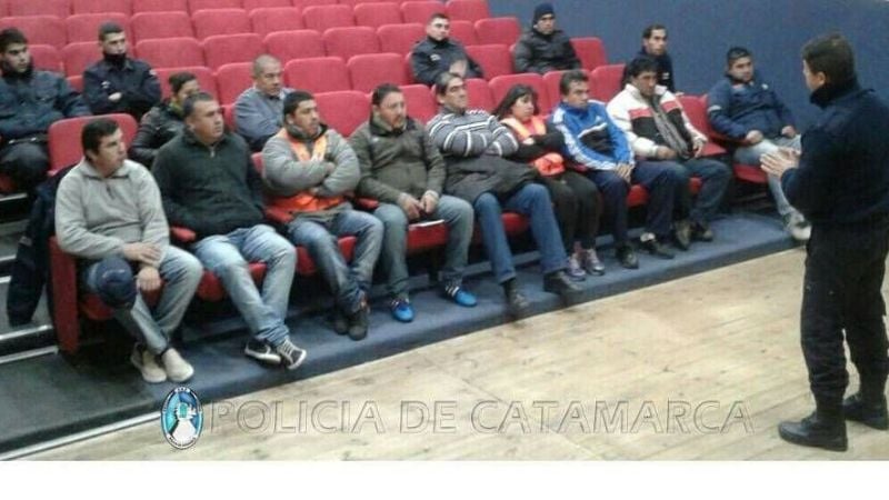 Seguridad Vial brindó capacitación en Pomán