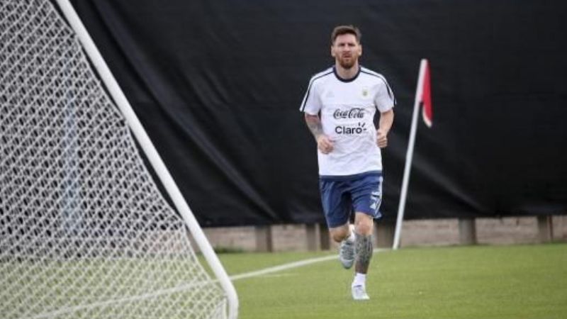 A la espera de Messi, la Selección sigue con su preparación