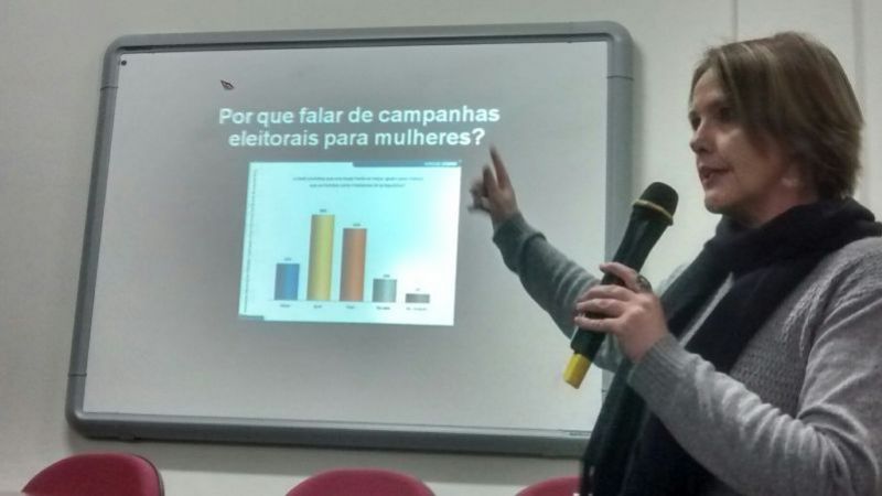 “La mujer en la política significa otra manera de ver el mundo"