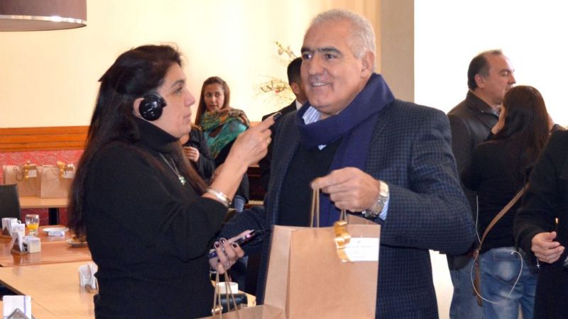 El vicegobernador brindó con los periodistas