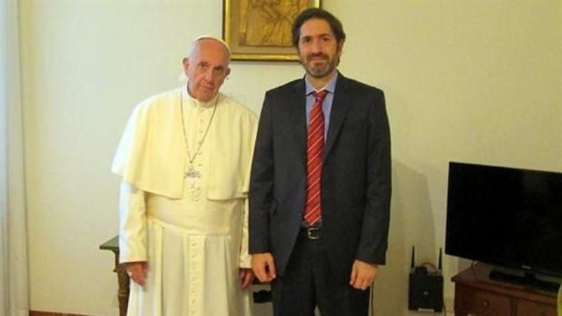 Aseguran que el Papa "felicitó por su coraje" al juez Casanello