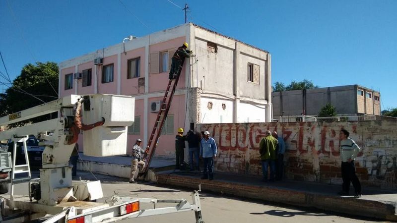 Principio de incendio en pleno centro de Recreo