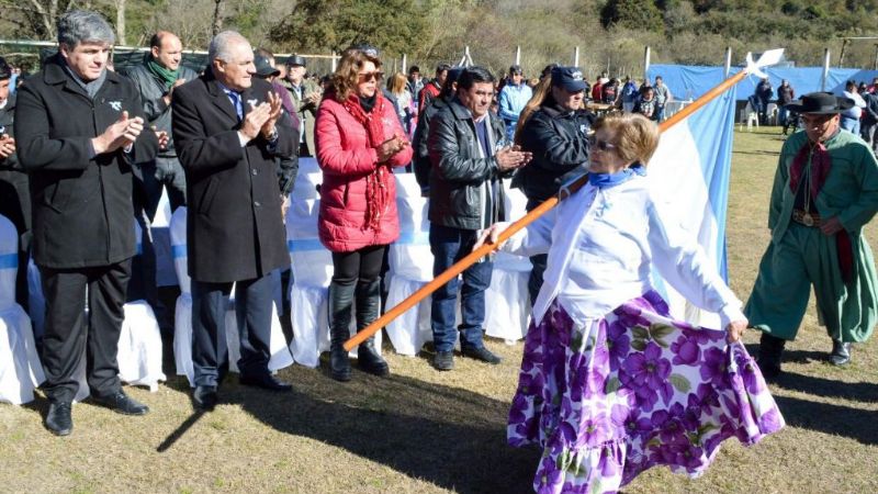 El vicegobernador encabezó actos por el Bicentenario