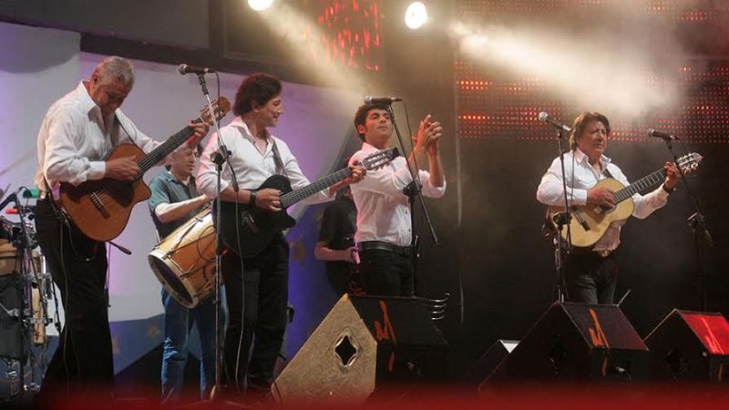 Los Carabajal abren mañana el Festival del Poncho 2016