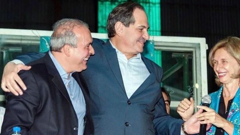 José López baila desnudo ante las cámaras y llama a gritos a Alperovich