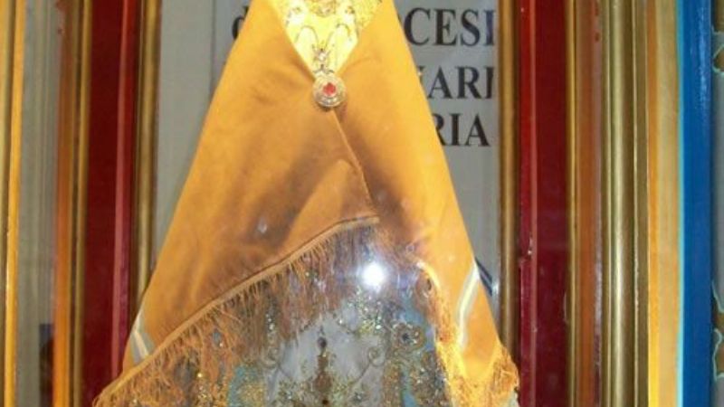 La Virgen del Valle en la apertura de la Fiesta del Poncho