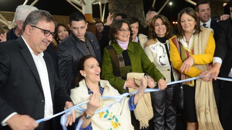 Lucía inauguró el Poncho 2016