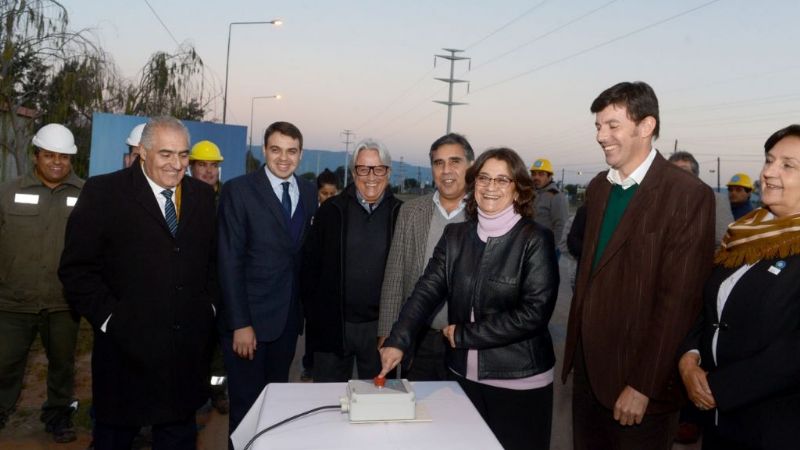 Inauguran iluminación en El Pantanillo