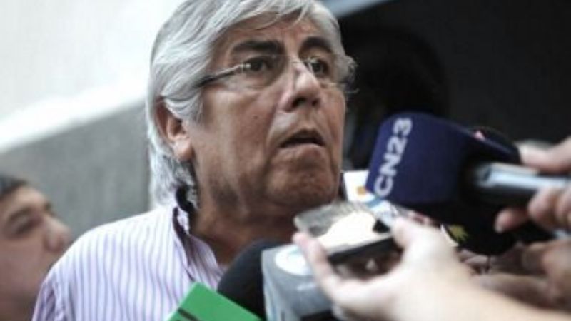 Moyano advirtió posible paro de camioneros