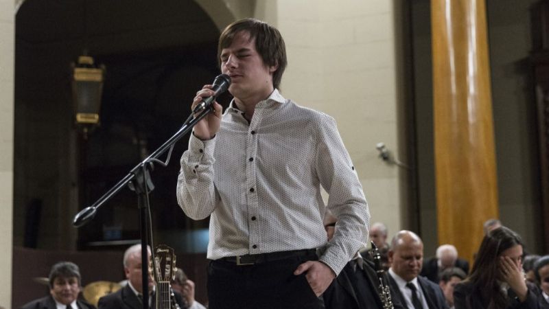 Presentación de la Orquesta Sinfónica de Ciegos y Nahuel Pennisi