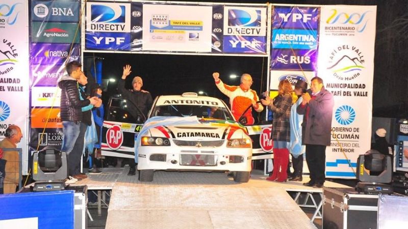 Meliza viene 4ta., abandonó Augusto y siguen Walter y Antonio